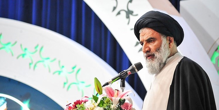 امام جمعه اهواز: رفع بیکاری و مشکلات مردم اولویت مسئولان باشد