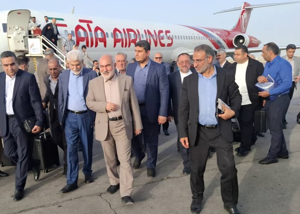 بررسی مشکلات بهداشت و درمان خوزستان با حضور اعضای کمیسیون مجلس