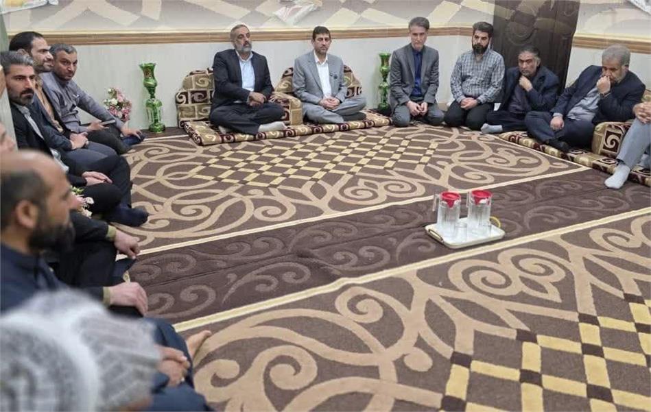 نشست میز خدمت در منطقه گلدشت اهواز برگزار شد